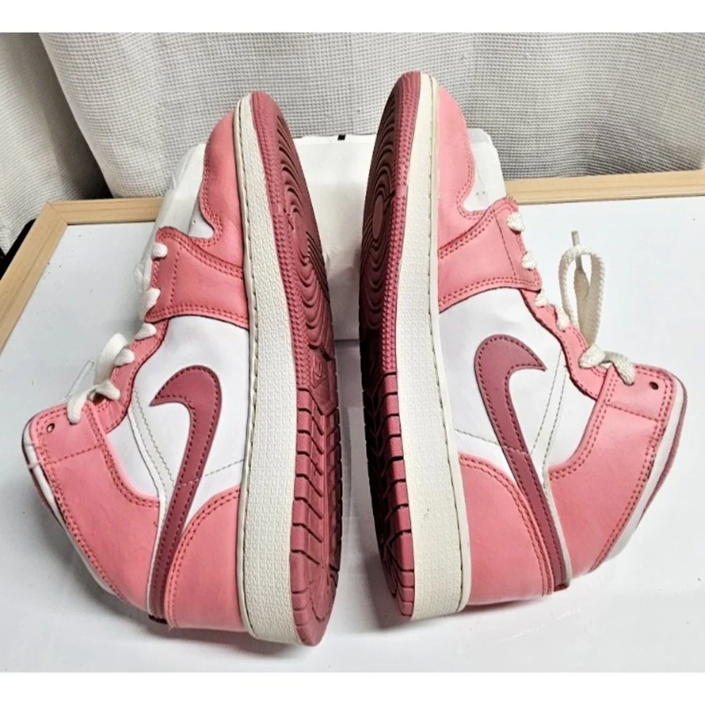 NIKE girls‎ Air Jordan DQ8423-616 pink white basketball shoes Sz 5Y